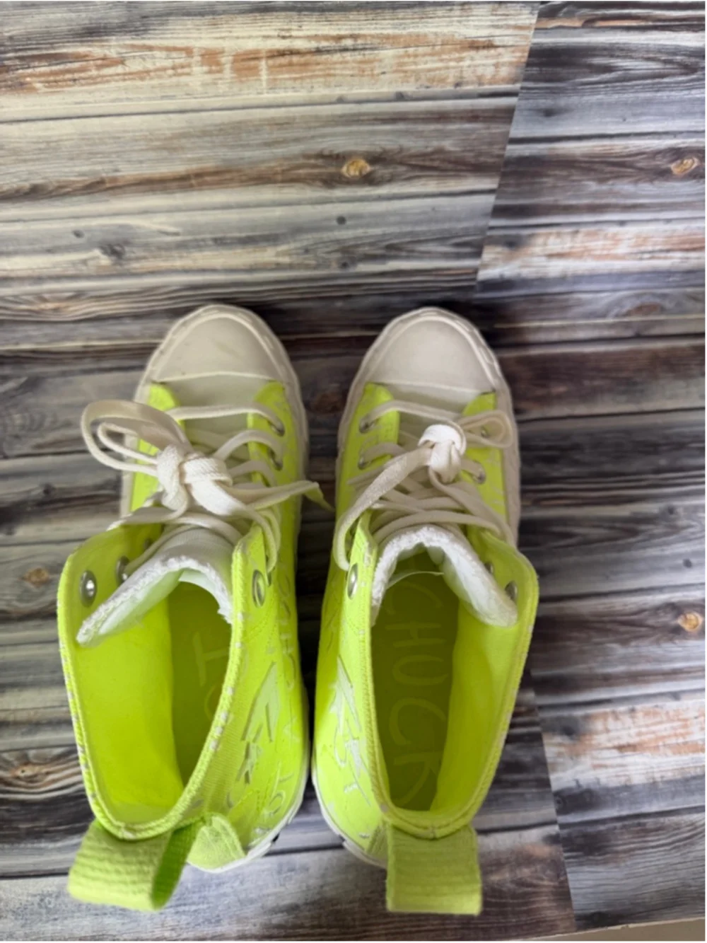 Converse UNT1TL3D High Not A Chuck Volt youth Sneaker Size 5 Hi vis green